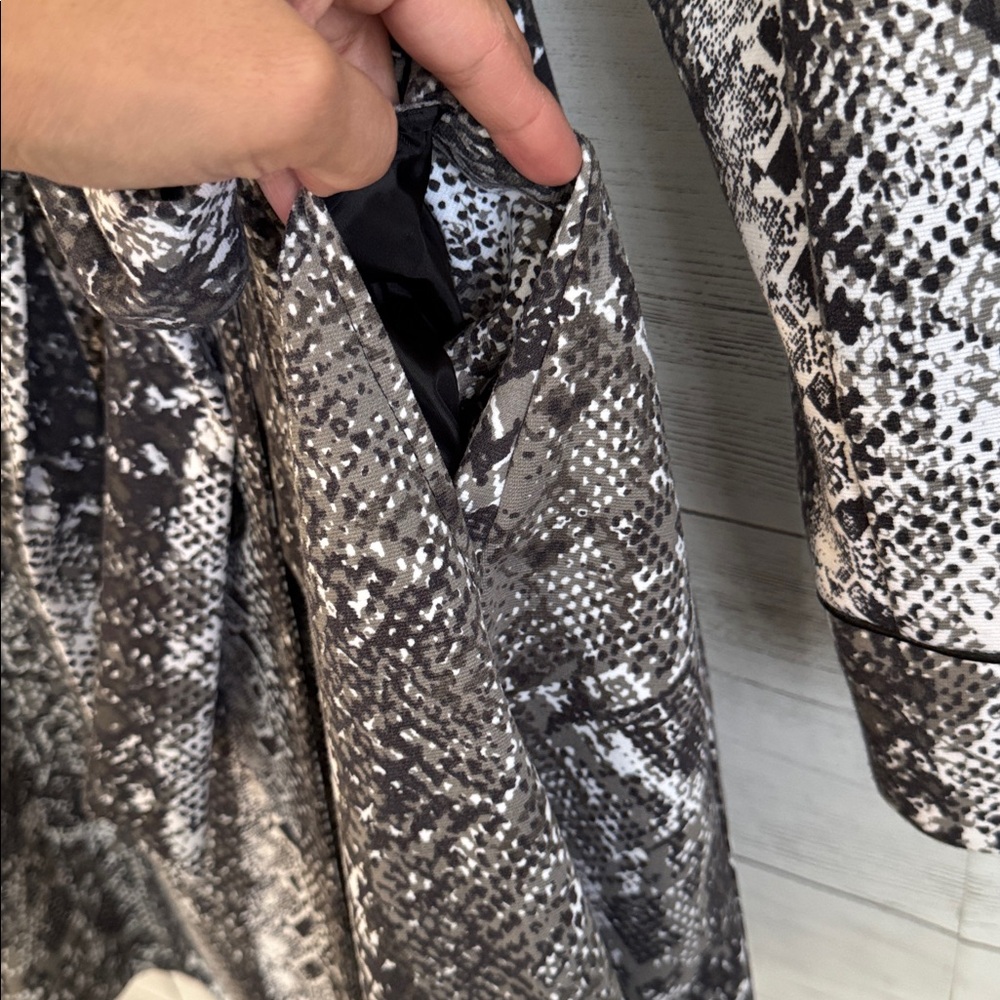 Candie's Black and Gray Faux Snake Print Trench Coat | SIZE XL - Picture 5 of 8